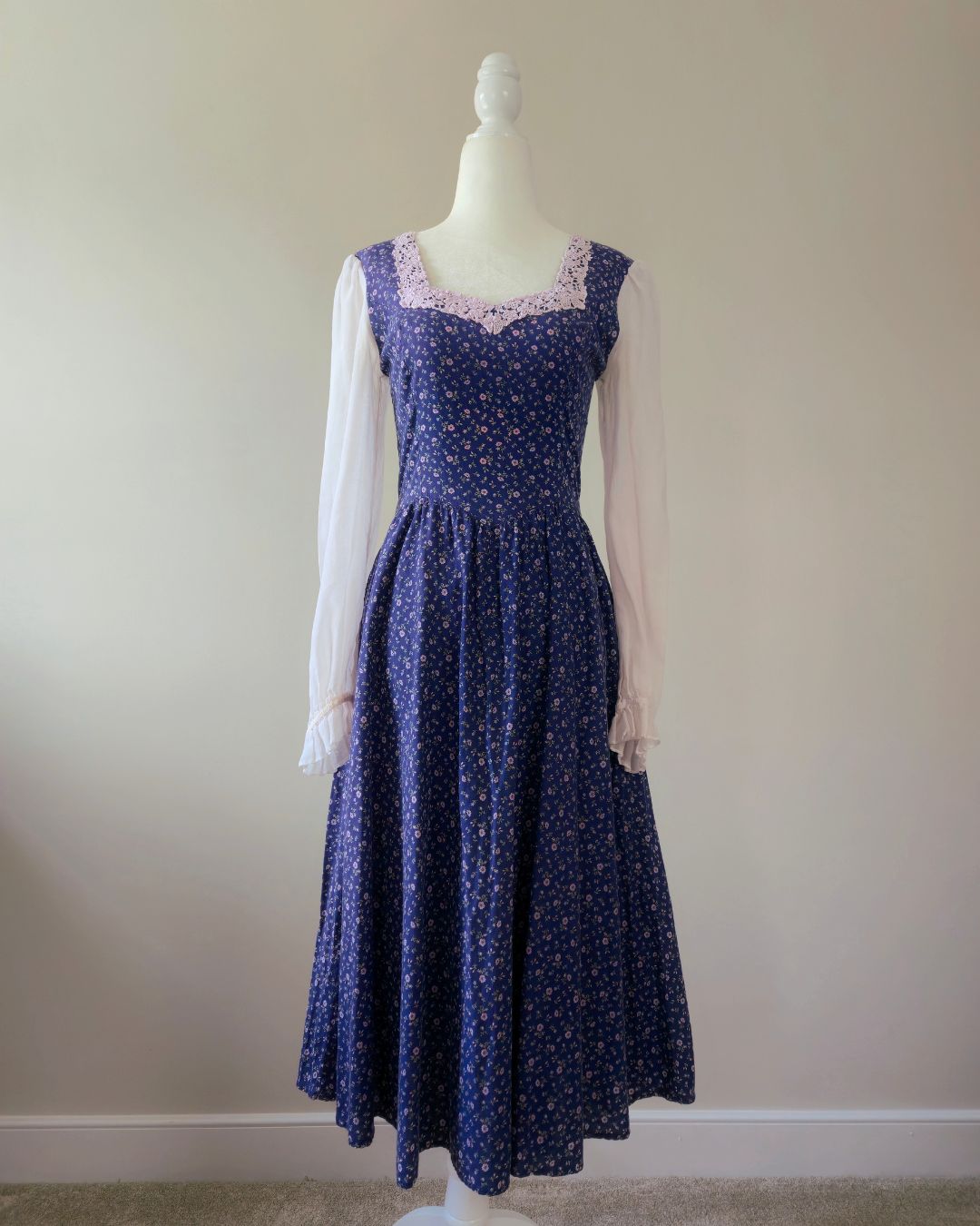 1970s Vintage Gunne Sax "Wildflower Reverie" Navy Prairie Dress