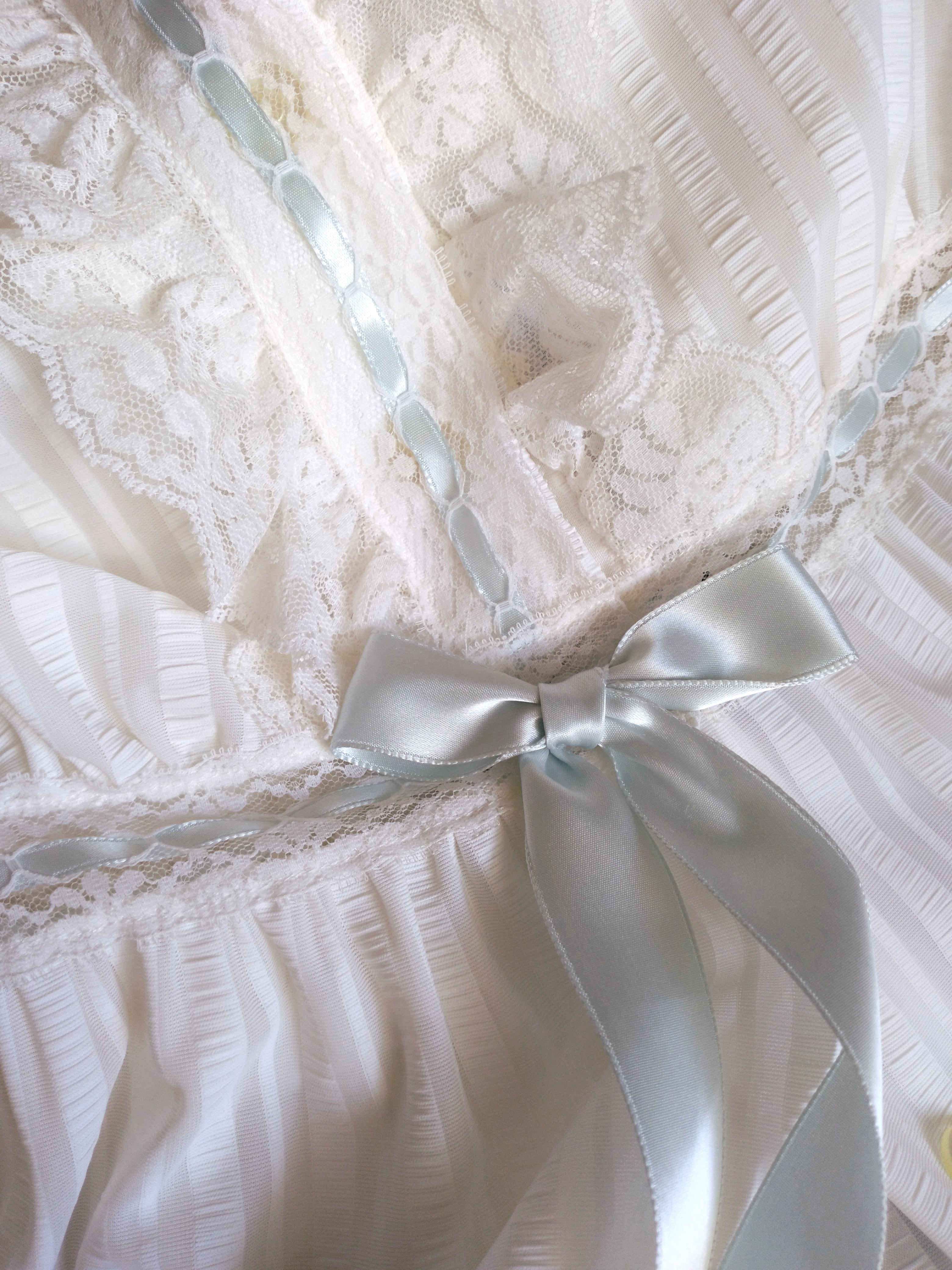 1960s Vintage Chevette White Striped Bridal Nightgown & Peignoir Set