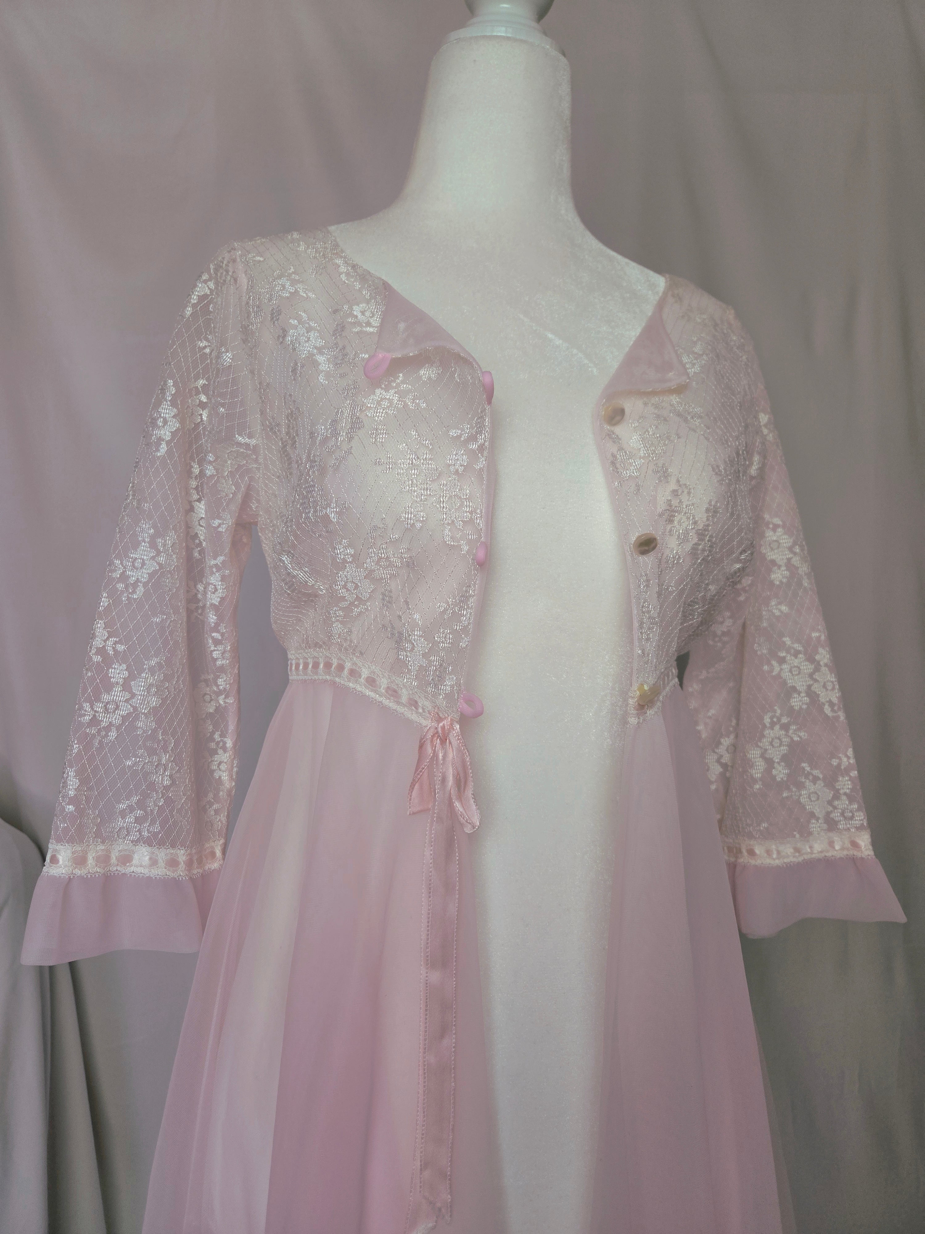 1960s Vintage Radcliffe Pastel Pink Lace And Chiffon Peignoir