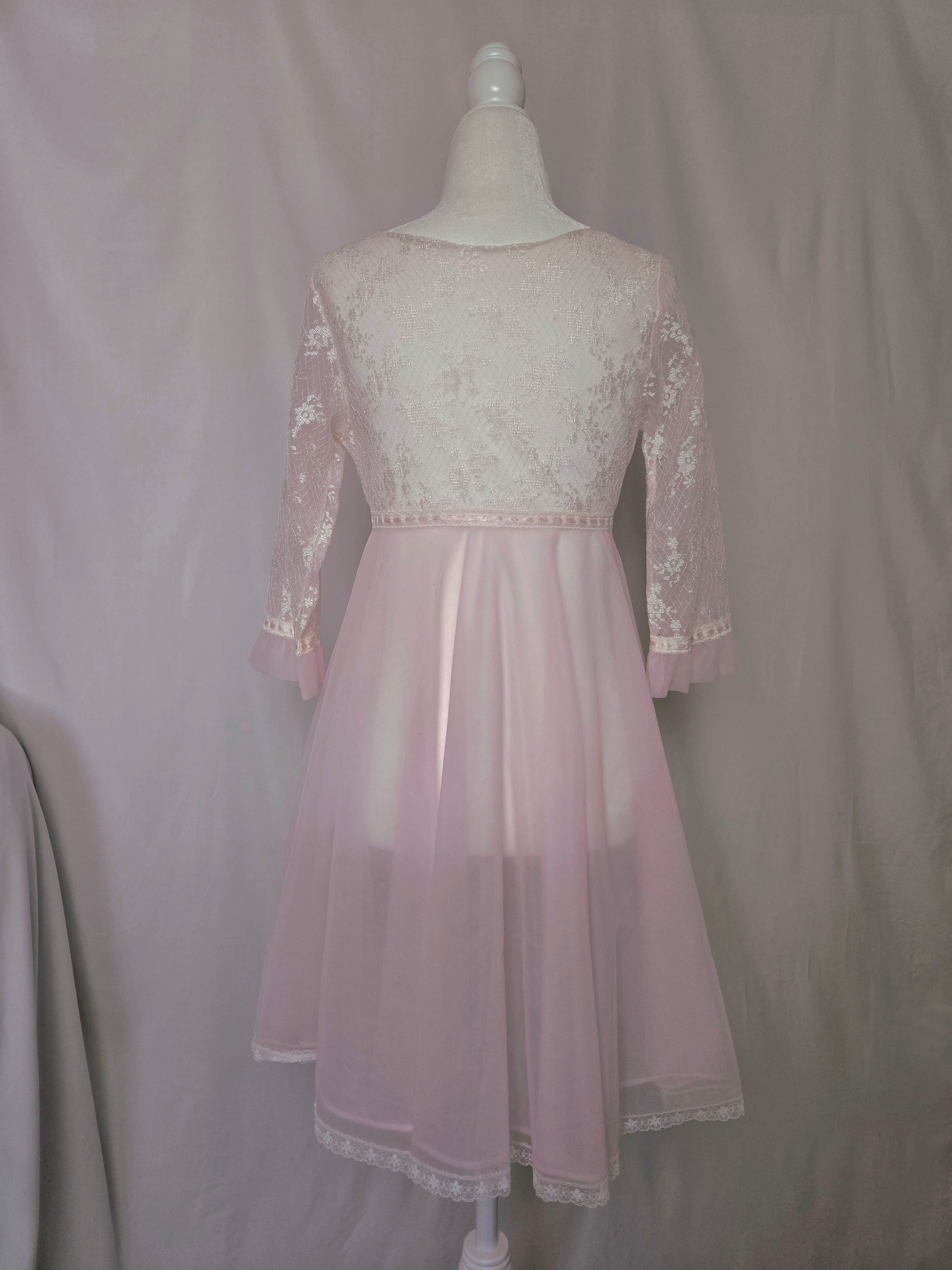 1960s Vintage Radcliffe Pastel Pink Lace And Chiffon Peignoir