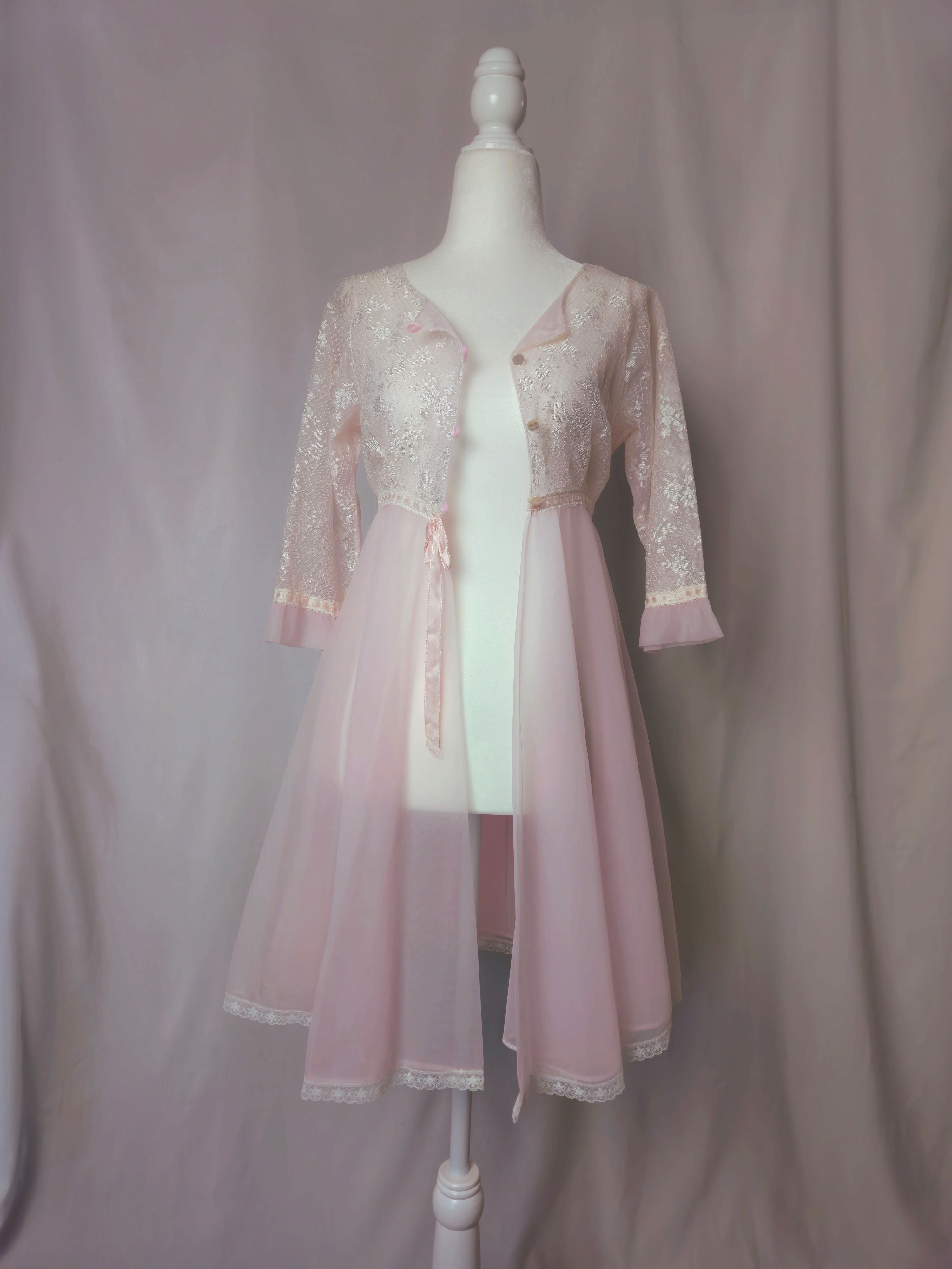 1960s Vintage Radcliffe Pastel Pink Lace And Chiffon Peignoir