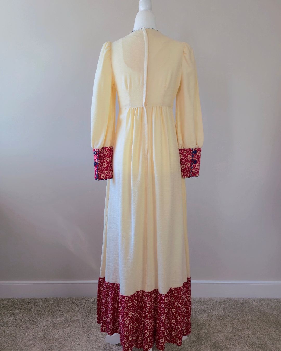 1970s Vintage Youth Beat Calico Prairie Dress