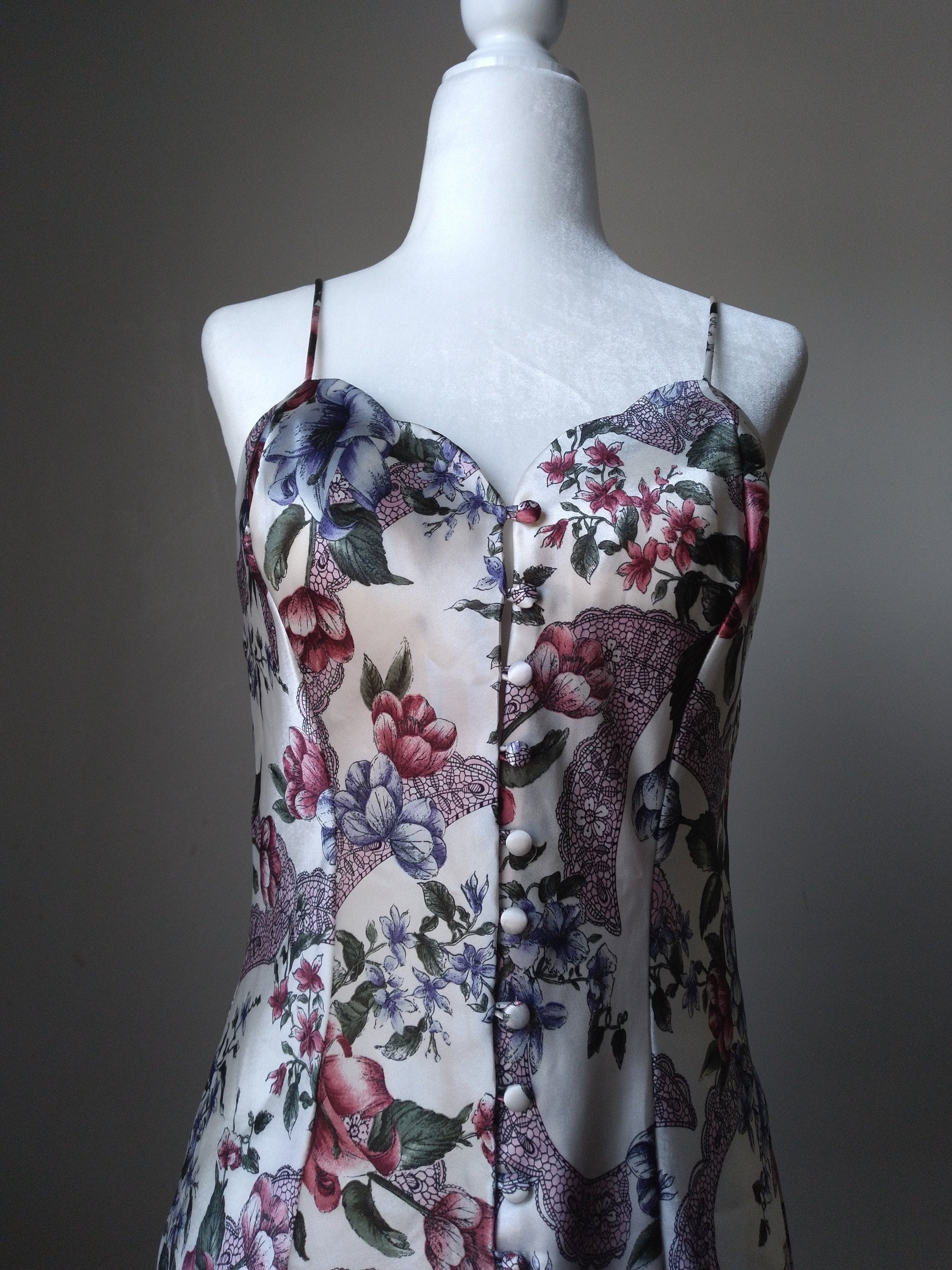 1980s Vintage Victoria's Secret White Wintry Botanical Garden Slip Dress
