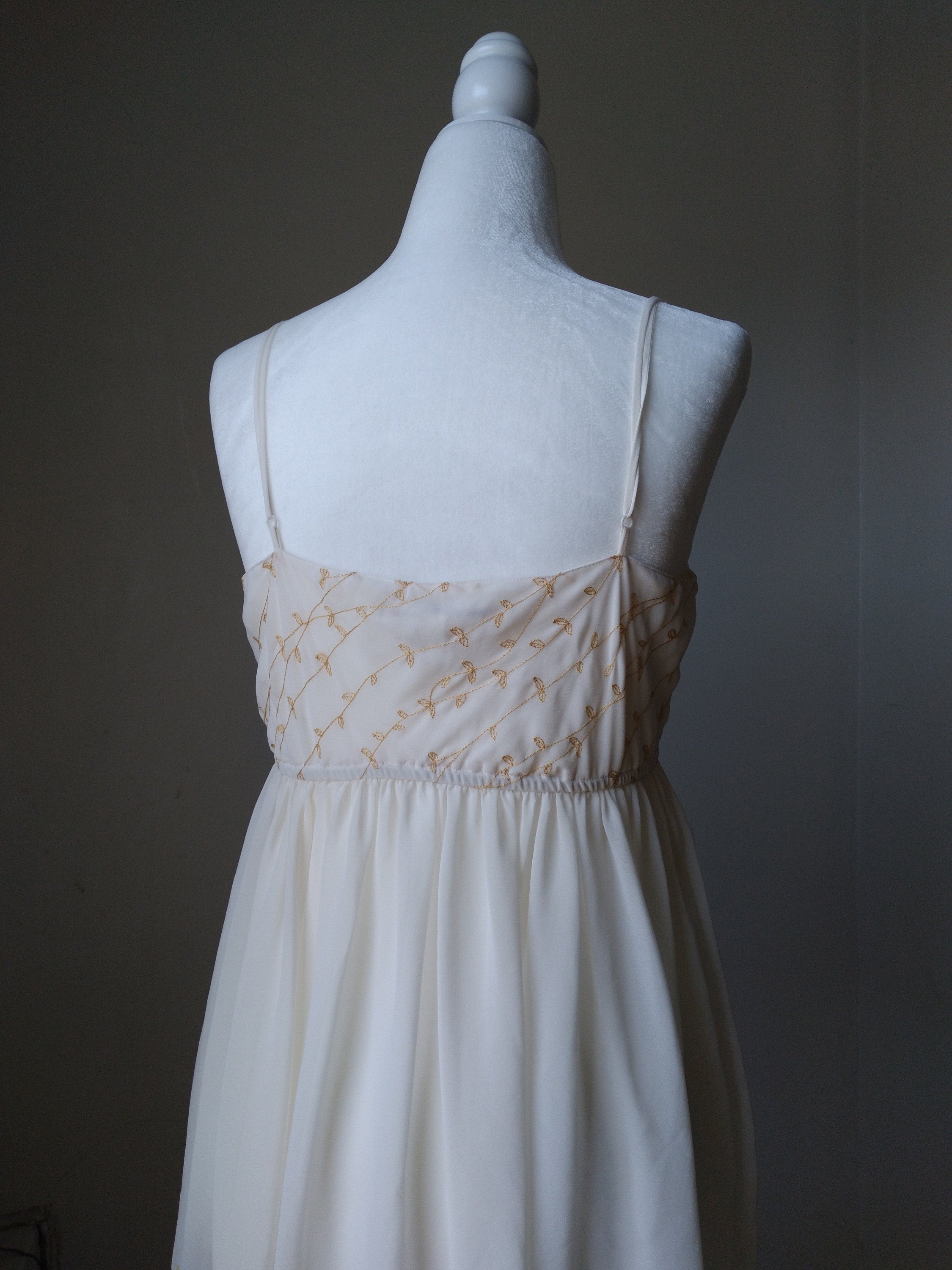 1990s Vintage Victoria's Secret White Bridal Babydoll