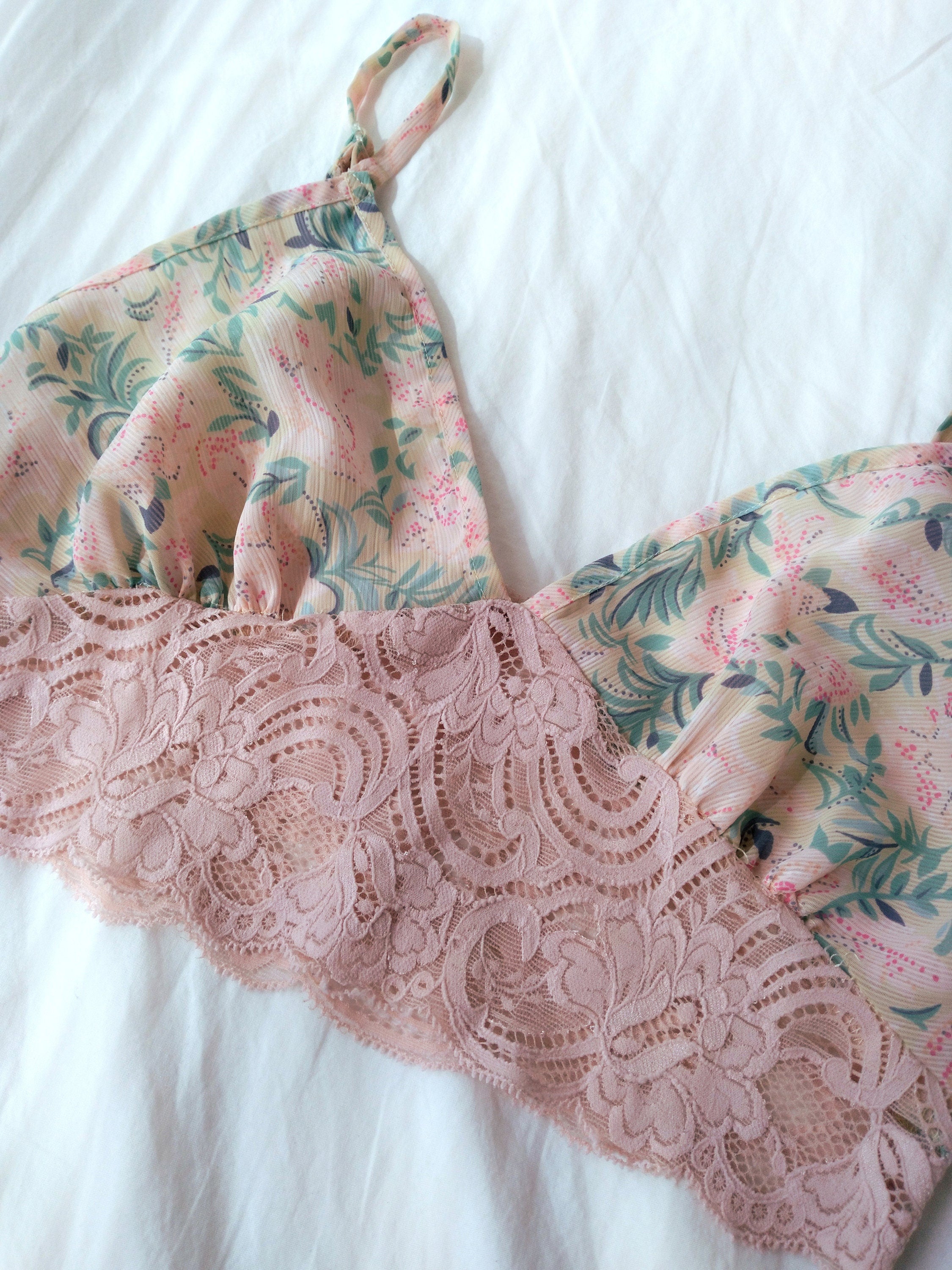1970s Vintage Victoria's Secret Dusty Pink Floral Bralette