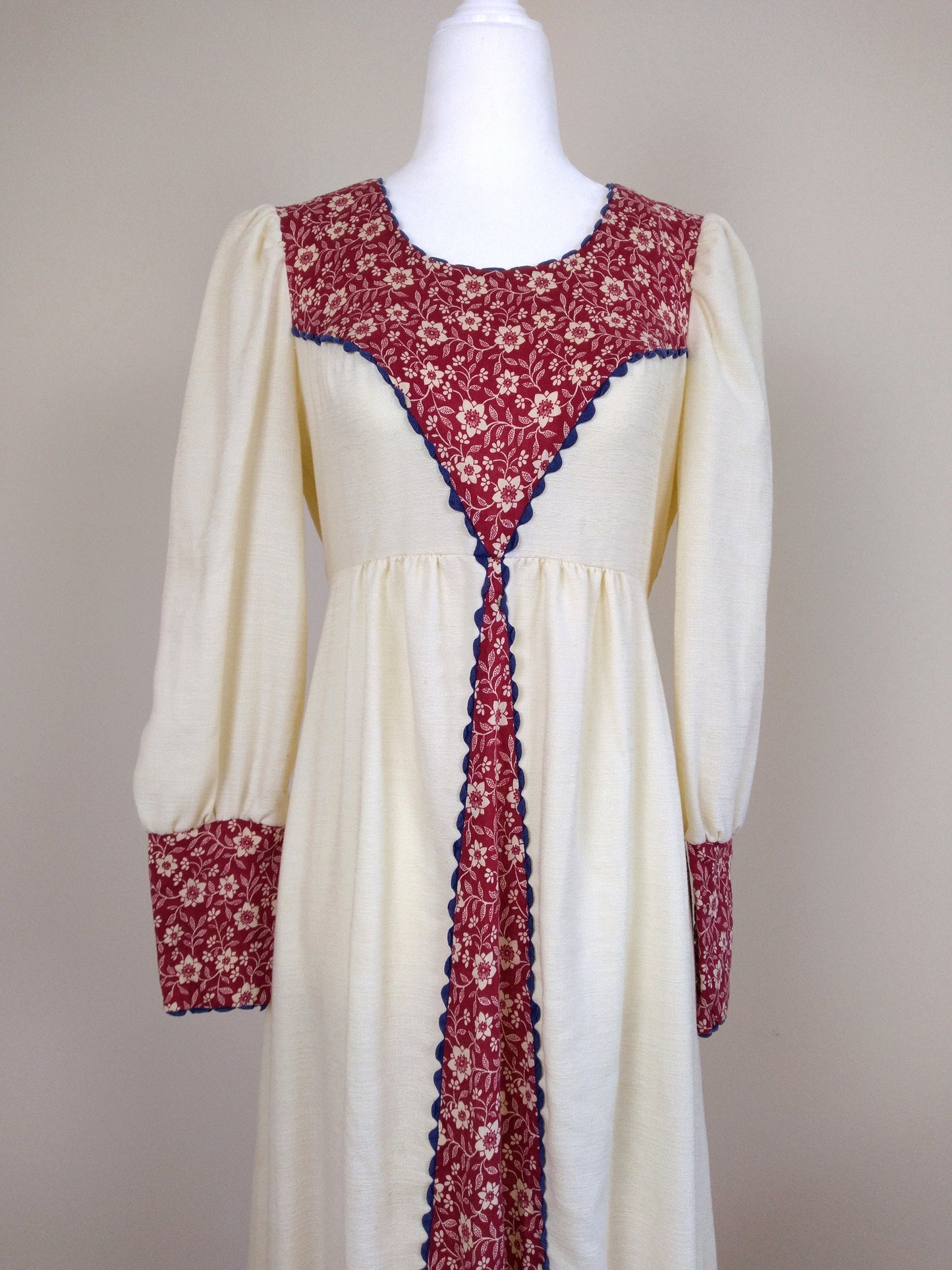 1970s Vintage Youth Beat Calico Prairie Dress