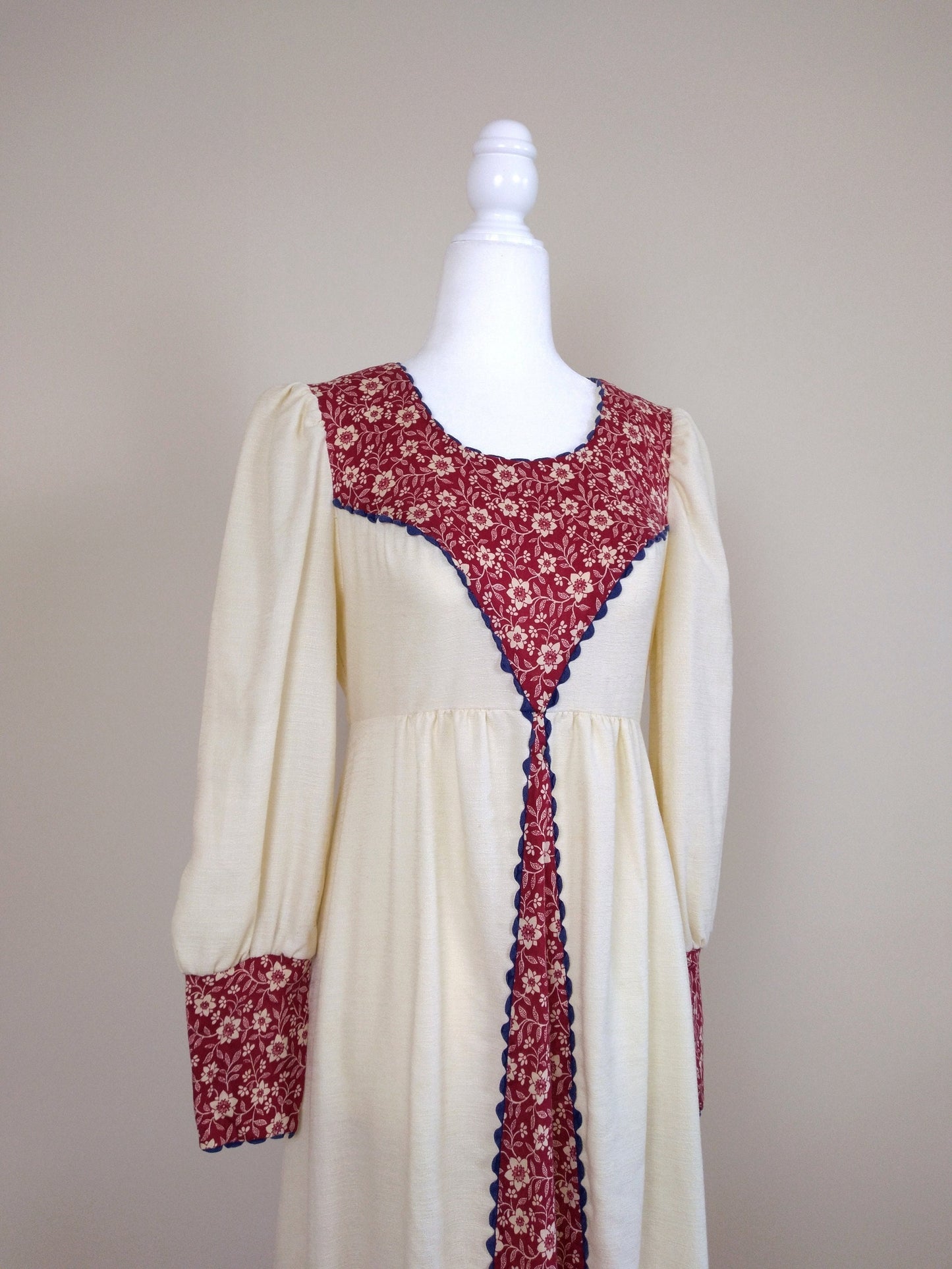 1970s Vintage Youth Beat Calico Prairie Dress