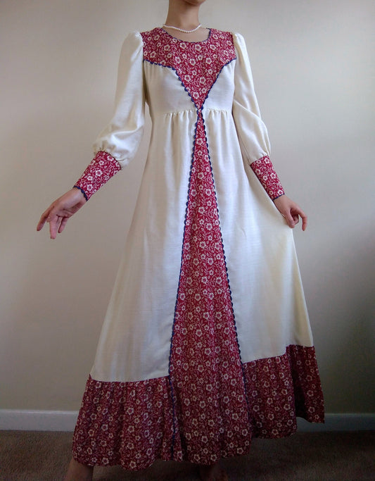 1970s Vintage Youth Beat Calico Prairie Dress