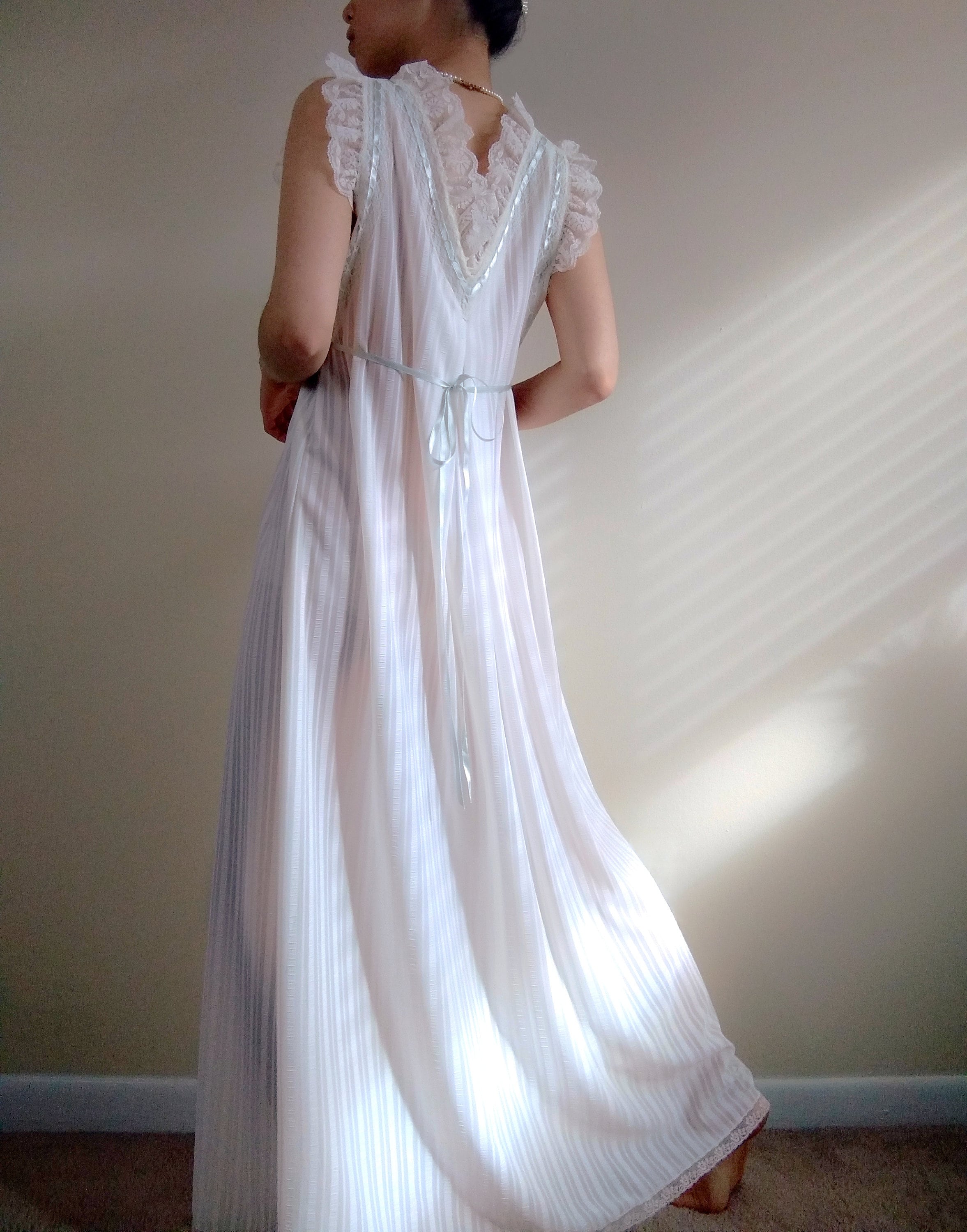 1960s Vintage Chevette White Striped Bridal Nightgown & Peignoir Set