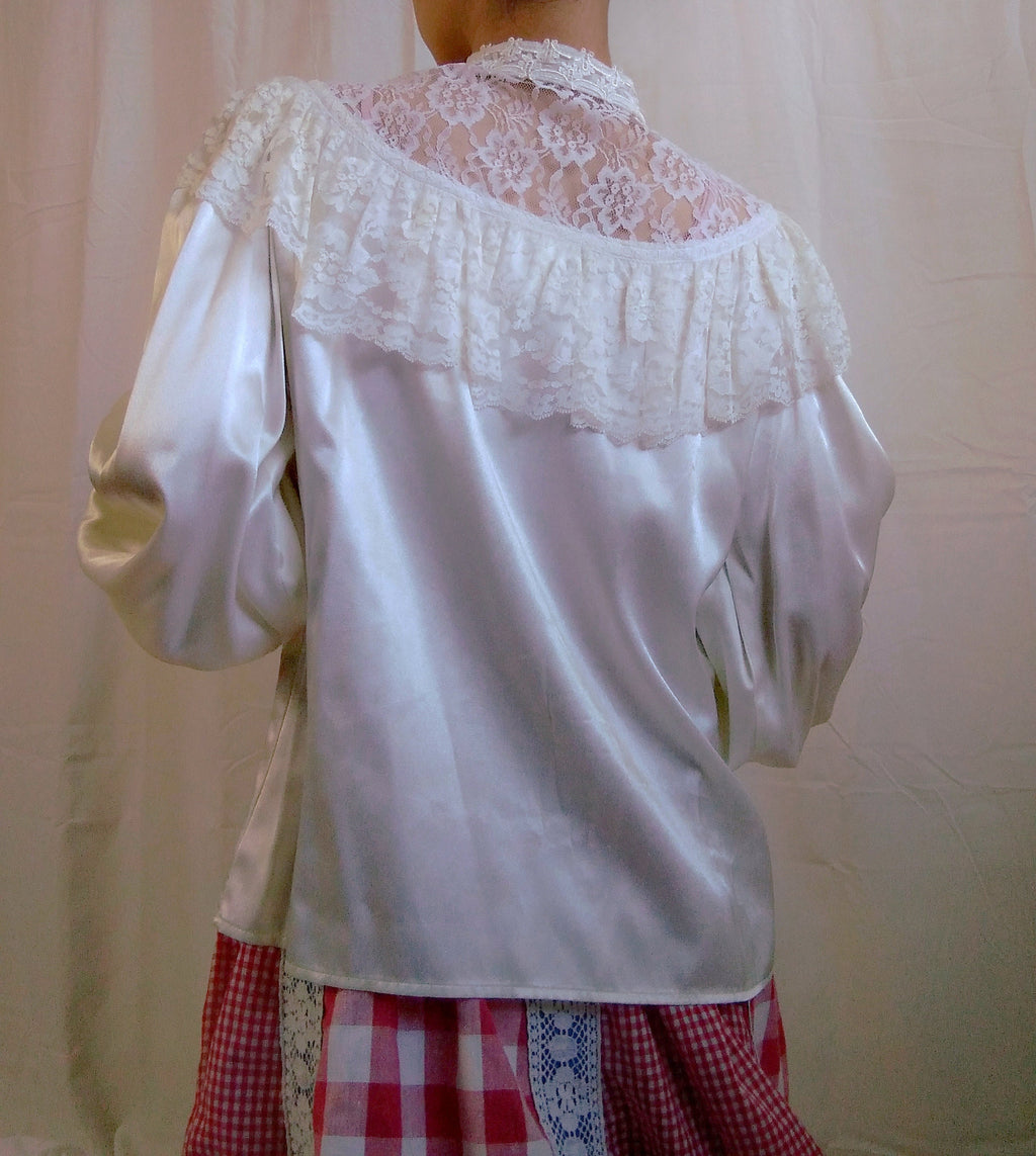 1970s Vintage Gunne Sax Ivory Lace Yoke Prairie Satin Blouse