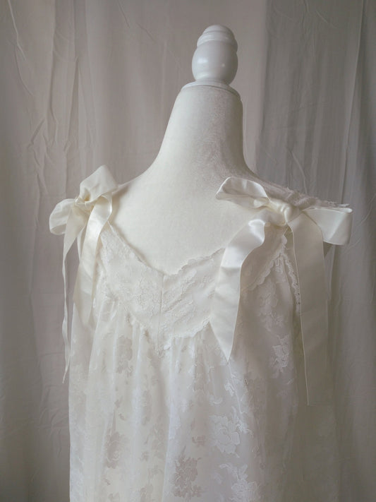 1960s Vintage Aristocraft White Lace & Ribbon Nightgown